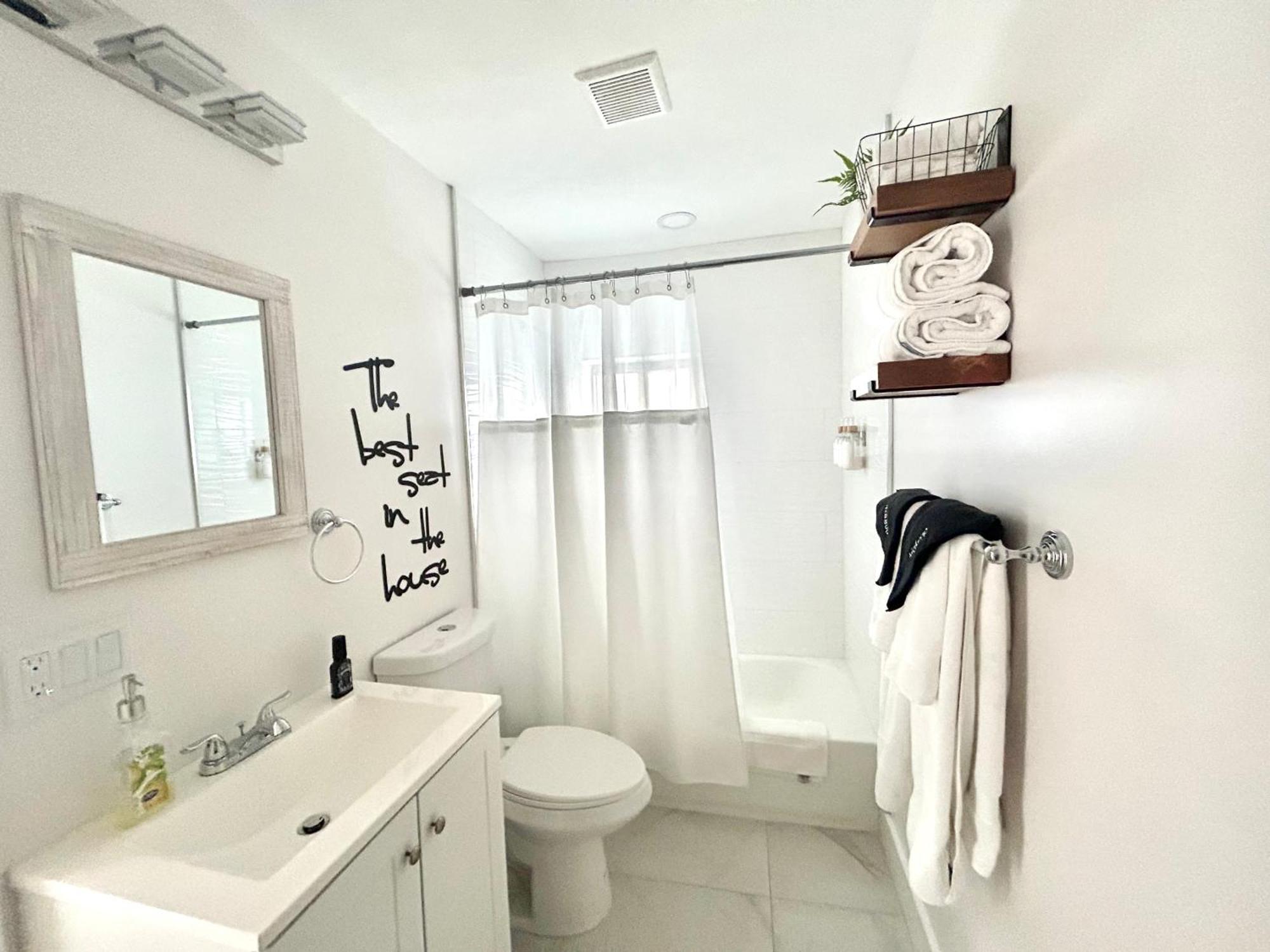 Apartamento Azul - Fully-stocked, 1br With Private Patio And Free Parking Miami